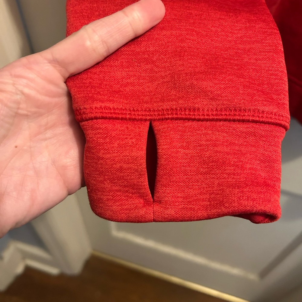Adidas red‎ Climawarm hoodie medium - Picture 7 of 7